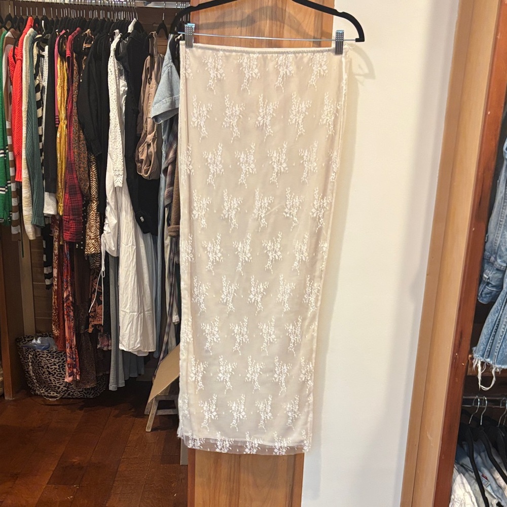 Elegant Cream Lace Midi Skirt